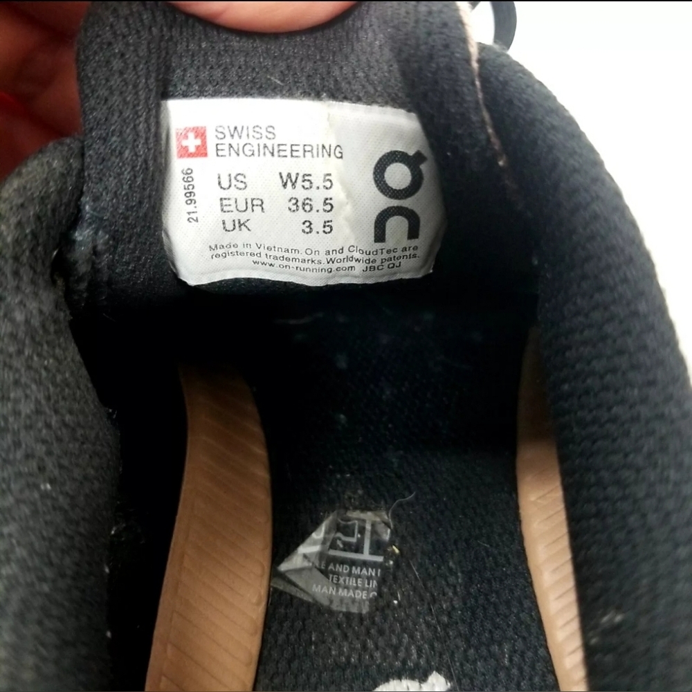 On Running Cloud Cloudflyer Glacier Rosebrown Whi… - image 4